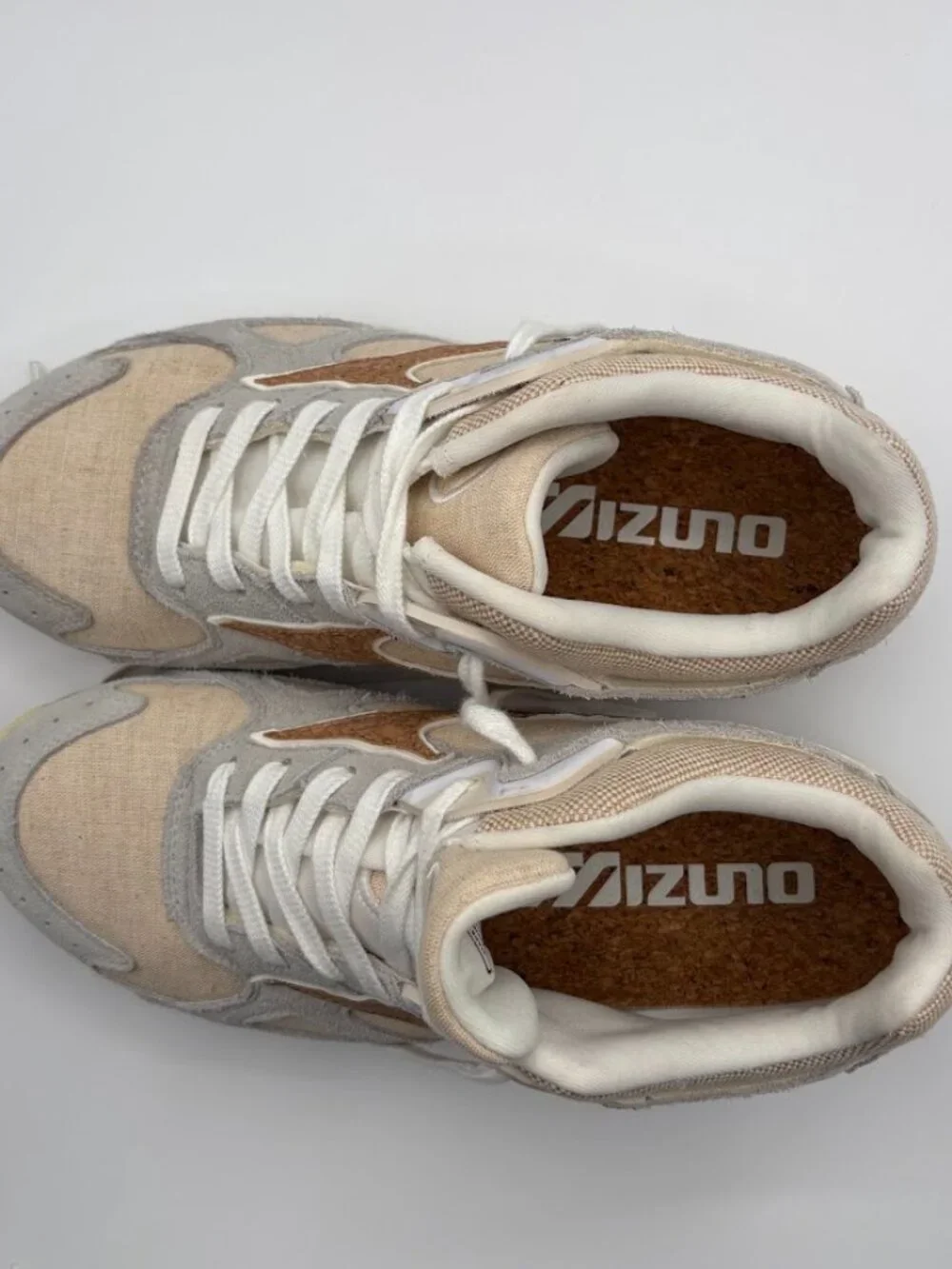 New Mizuno Men's Size 10 RB-LINE Sneakers SKY MEDAL Undyed White x Cork